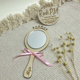 Lusterko dla dziewczynki z imieniem ze sklejki