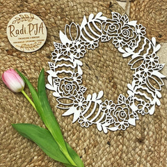 Wianek Wielkanocny ażurowy biały