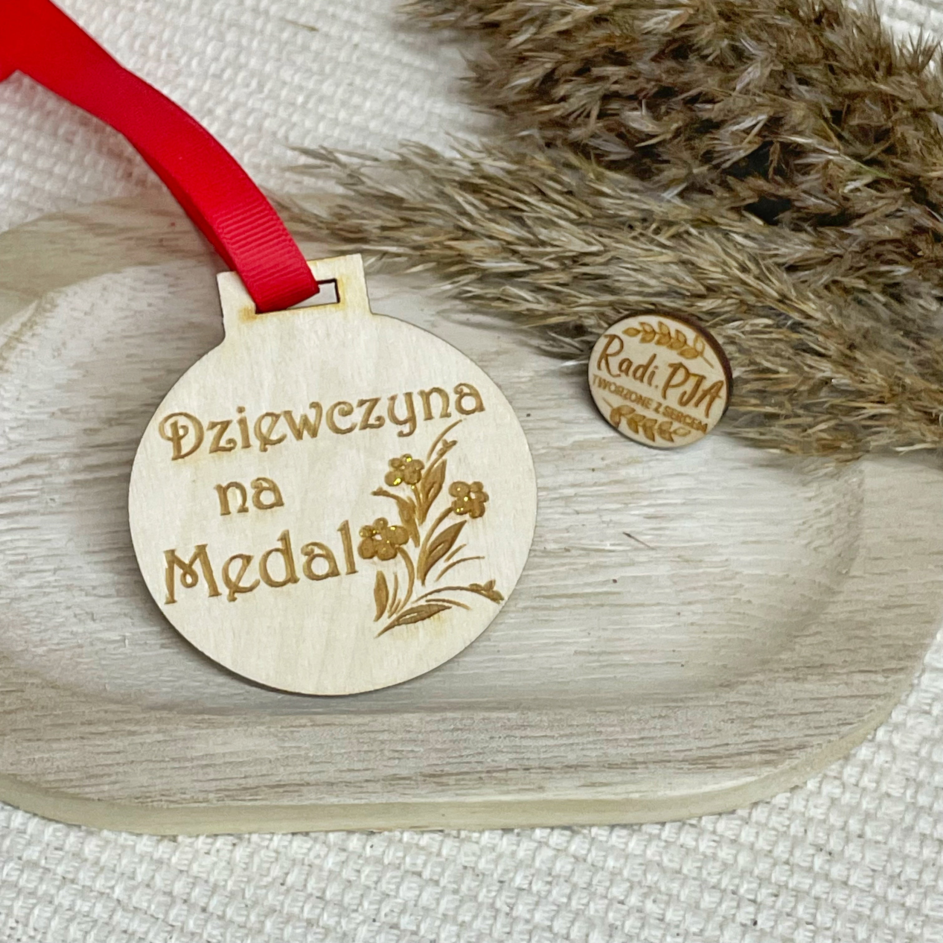 Dziewczyna na MEDAL