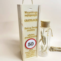  Skrzynka 50  urodziny ZNAK DROGOWY na wino / wódkę / alkohol 